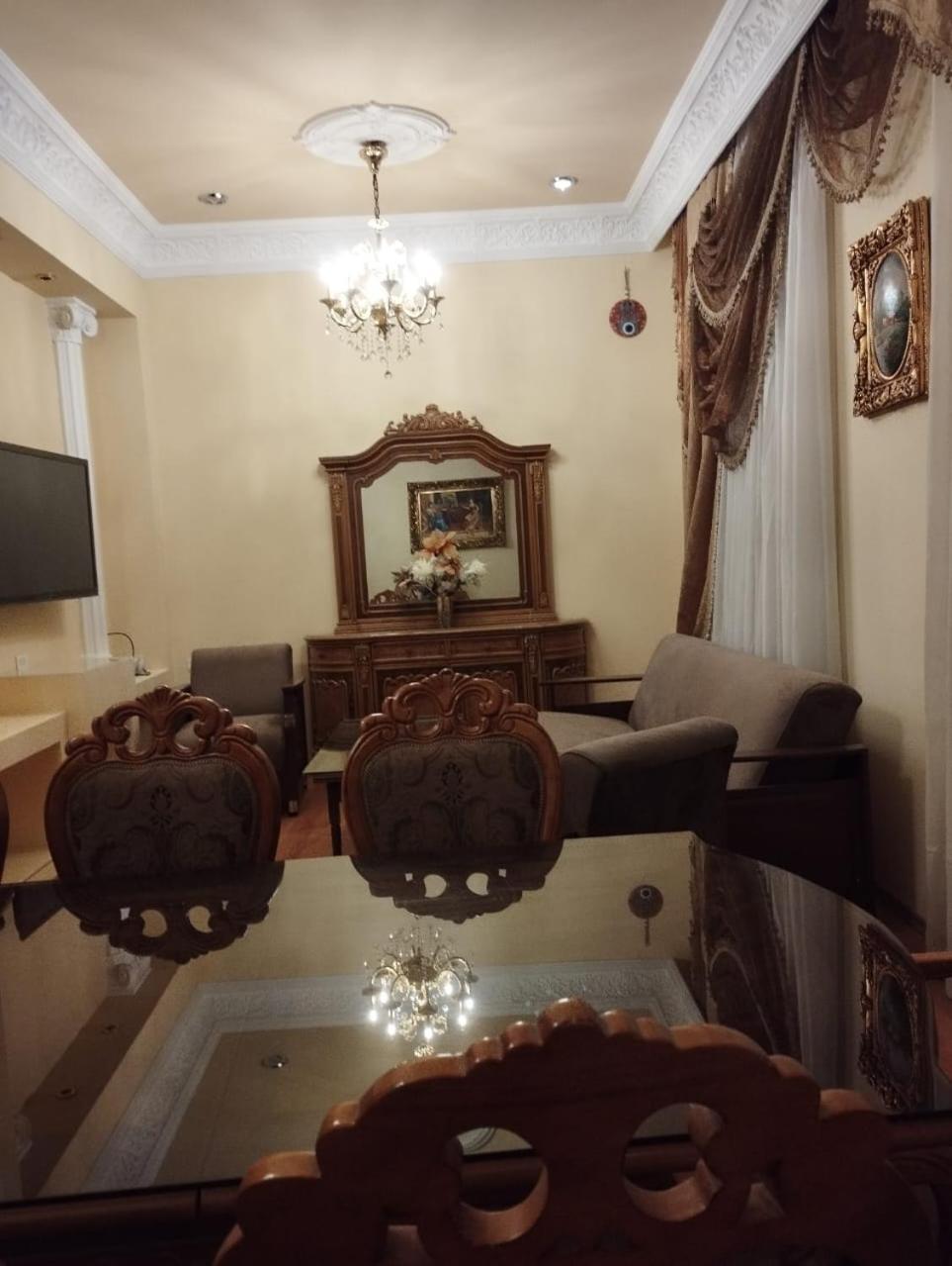 28 Maj Street Neft Akademia 3 Bedrooms Баку Экстерьер фото
